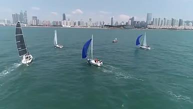 海上帆船比赛航拍视频视频的预览图